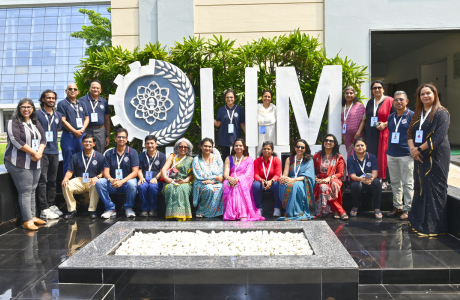 LP - IIMC-EPBST - Expand Your Professional Network at IIM Calcutta Image - 4