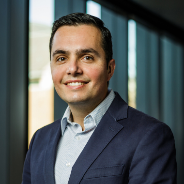 Faculty Exequiel (Zeke) Hernandez