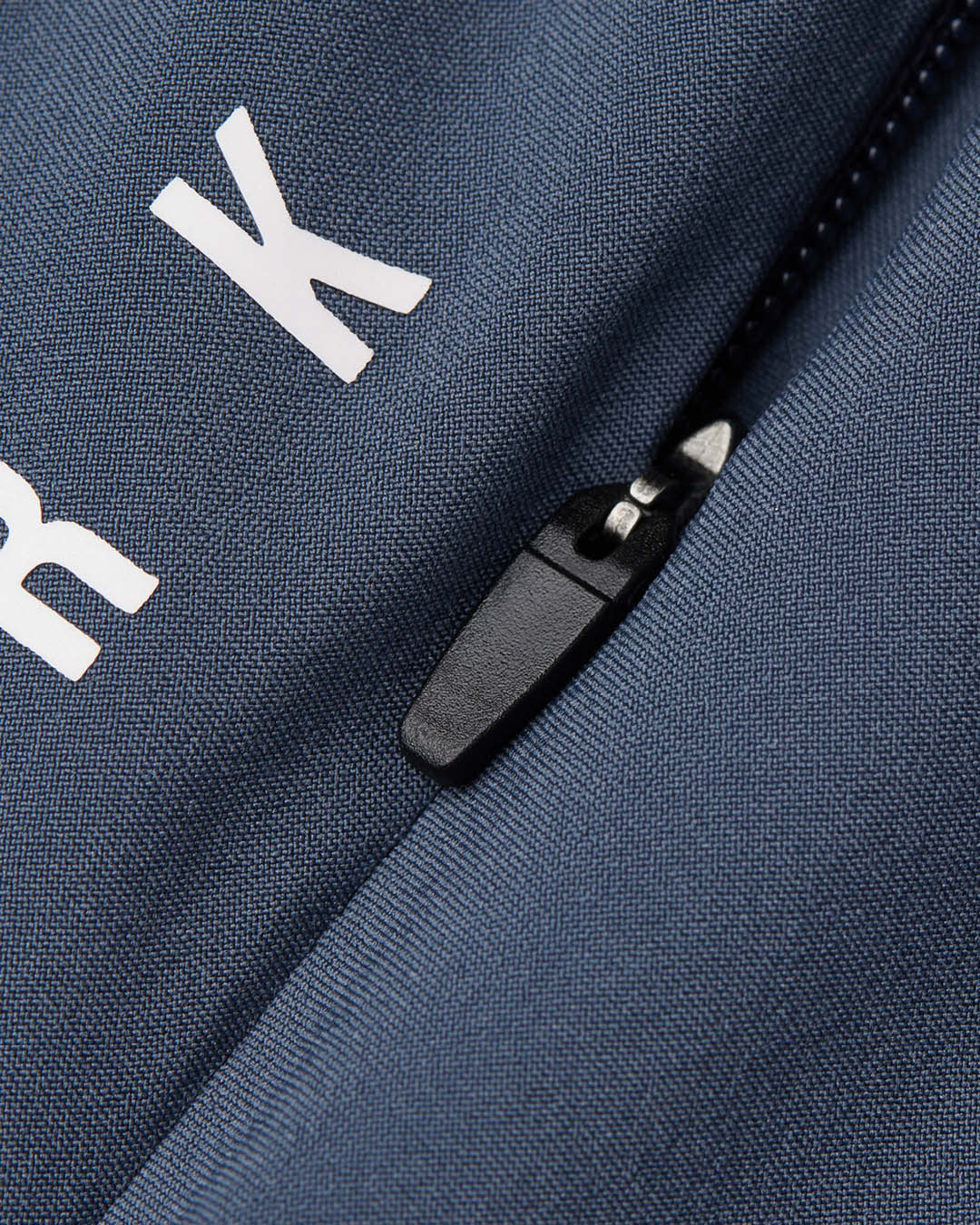 ZIPPED POCKETS