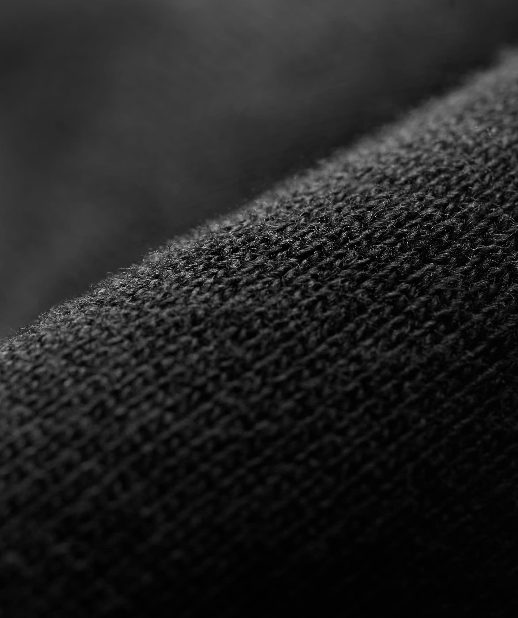 LIGHTWEIGHT,SWEAT-WICKING
