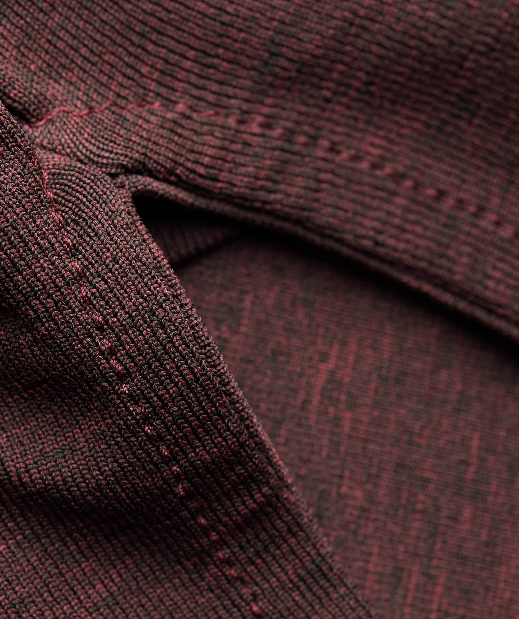 SPLIT HEM