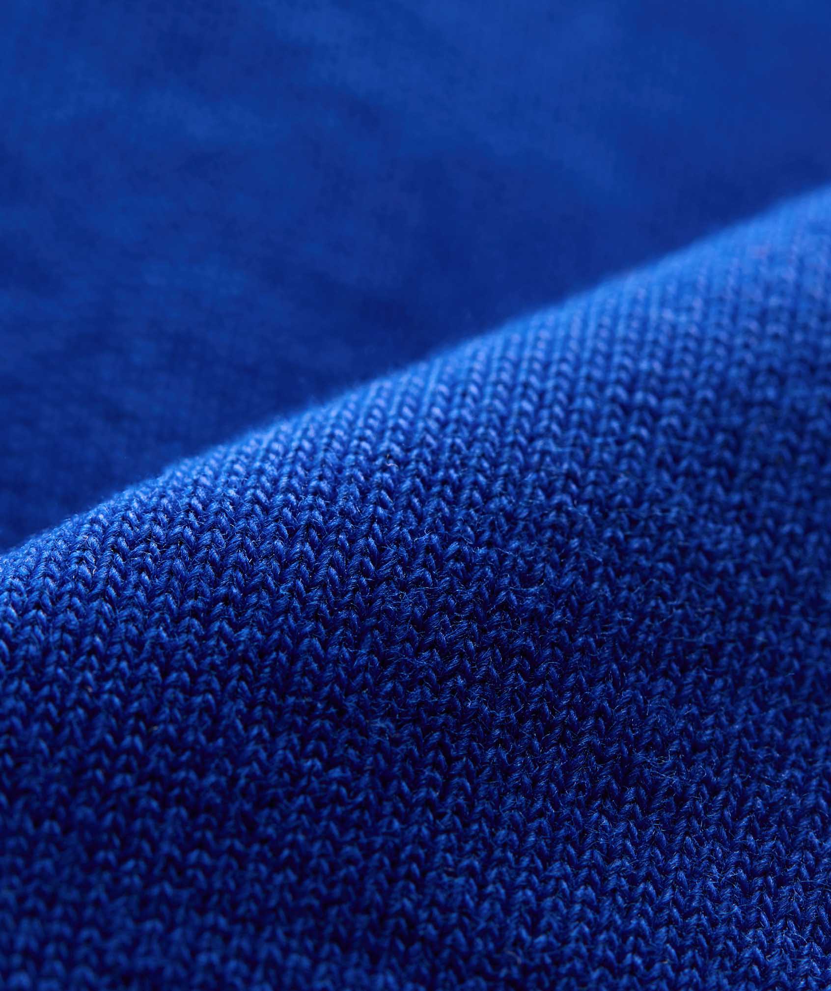 LIGHTWEIGHT,SWEAT-WICKING