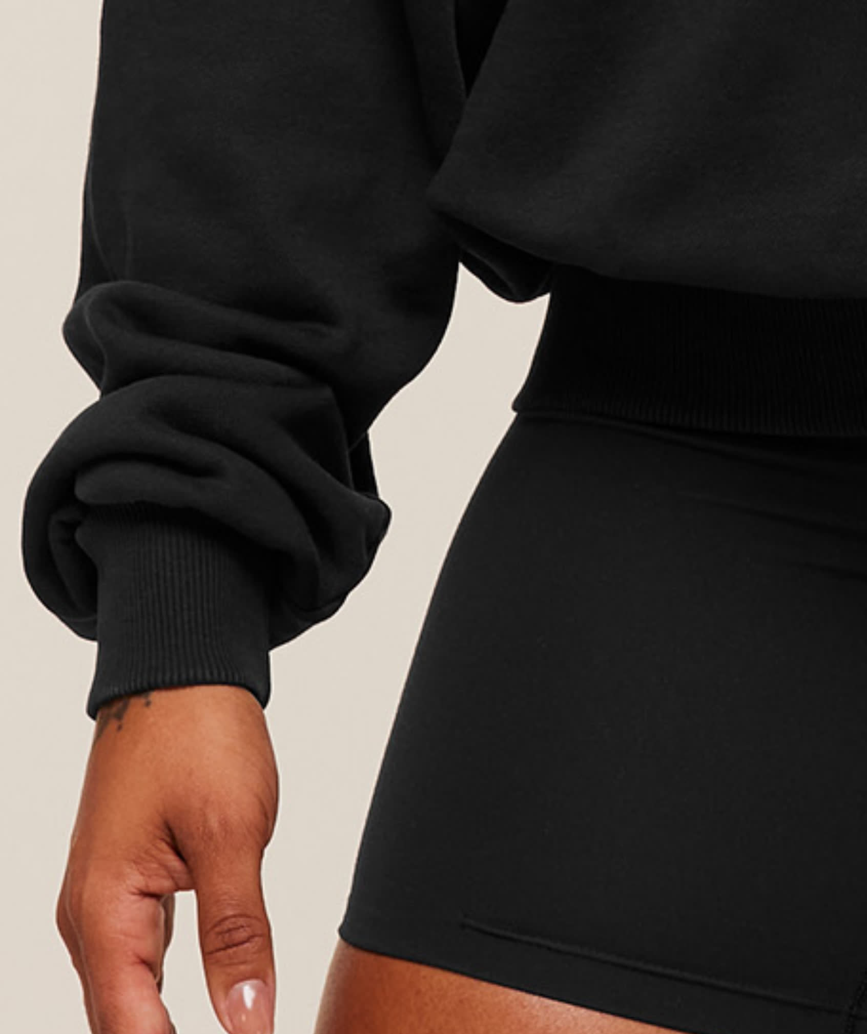 Structured ribbed hem and cuffs to hold its shape