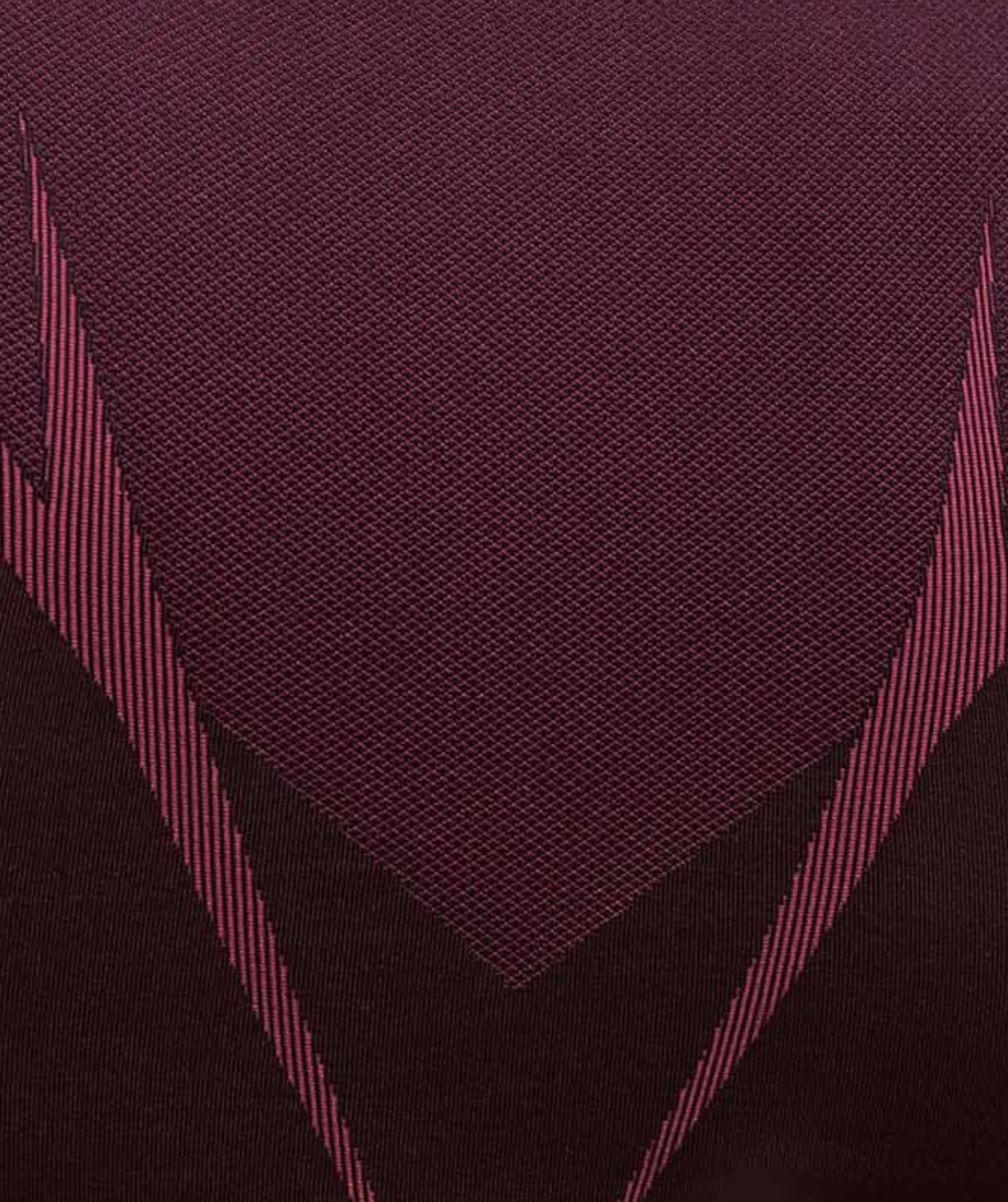 Breathable knit structures keep you cool