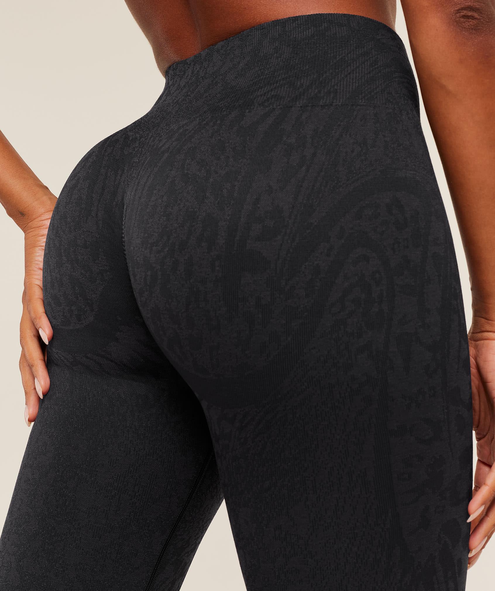 SQUAT-PROOF FABRIC