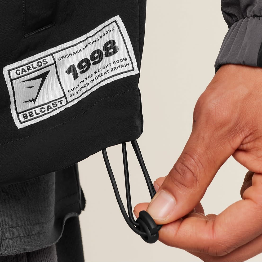 ADJUSTABLE BUNGEE HEM