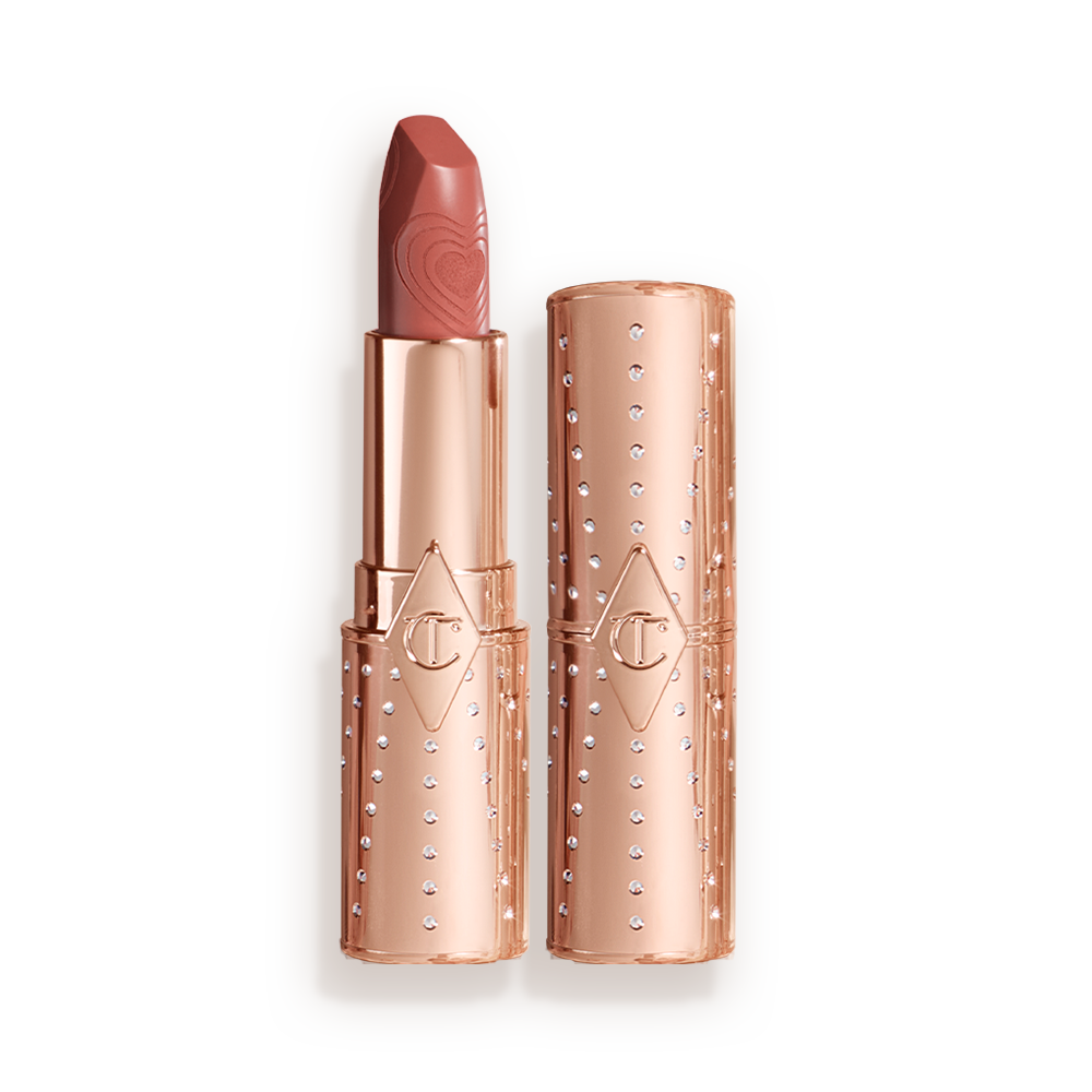 Nude Romance: K.i.s.s.i.n.g: Peachy-nude Lipstick 1
