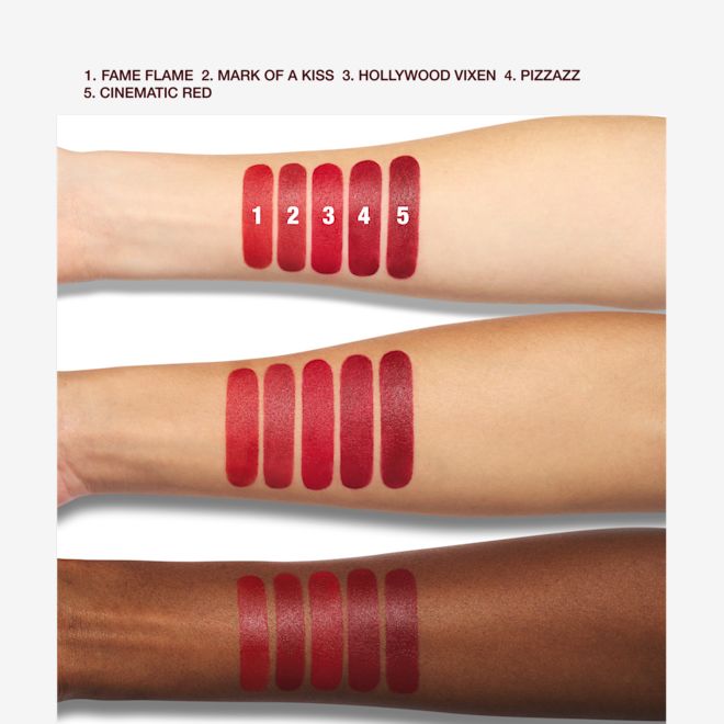 Muestras de barras de labios rojas Muestras de barras de labios rojas