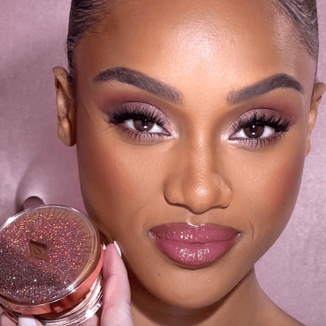 Dream Light: Pillow Talk Multi-glow Highlighter | Charlotte Tilbury