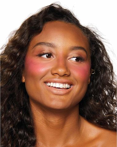 UNREAL BLUSH - PINKY GLOW - MODEL 16