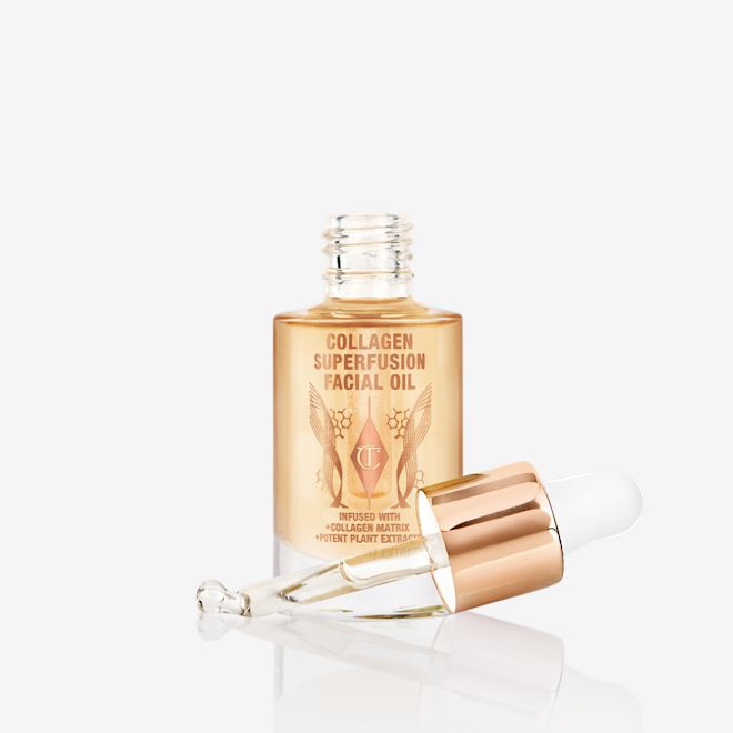 Collagen Superfusion Facial Oil open Light-gold-coloured facial oil in an open glass bottle with a gold and white-coloured dropper lid.