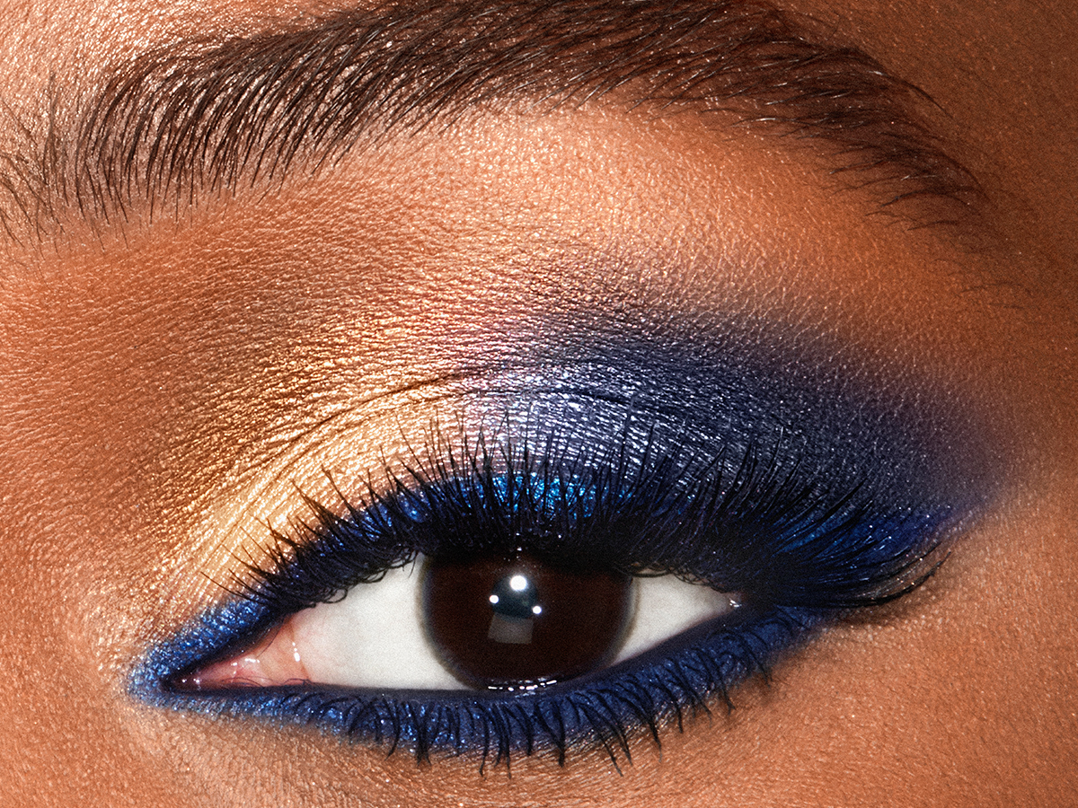 2. Blue Hair and Smokey Eye Makeup Tutorial - wide 8