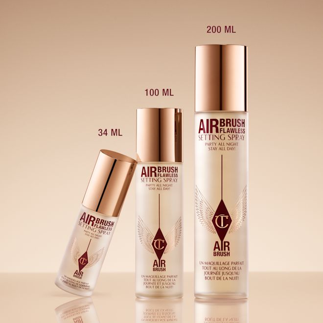 Setting Spray sizes infographic Three bottles of Airbrush Flawless Setting Spray in different sizes (34 ml, 100 ml, and 200 ml) with gold caps and a beige background.