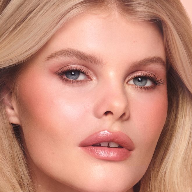 Beauty Soulmates Palette - Flawless Rosewood - Fair Models Meg Beauty Soulmates Palette - Flawless Rosewood - Fair Models Meg