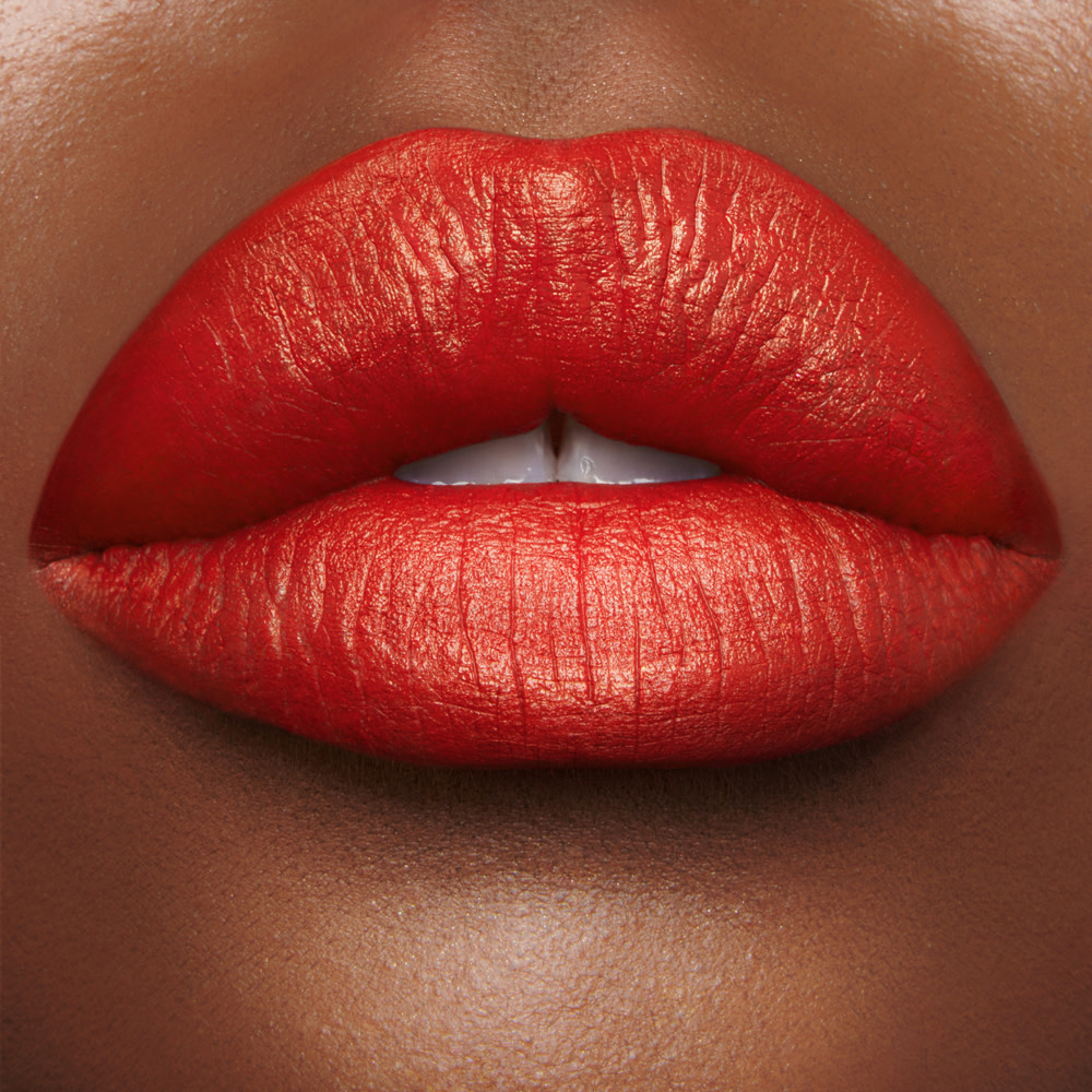 Charlotte Tilbury Matte Revolution - Fame Flame