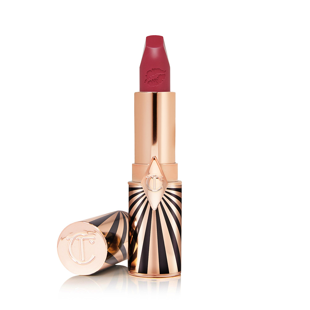 Amazing Amal Berry Pink Lipstick Hot Lips 2 Charlotte Tilbury