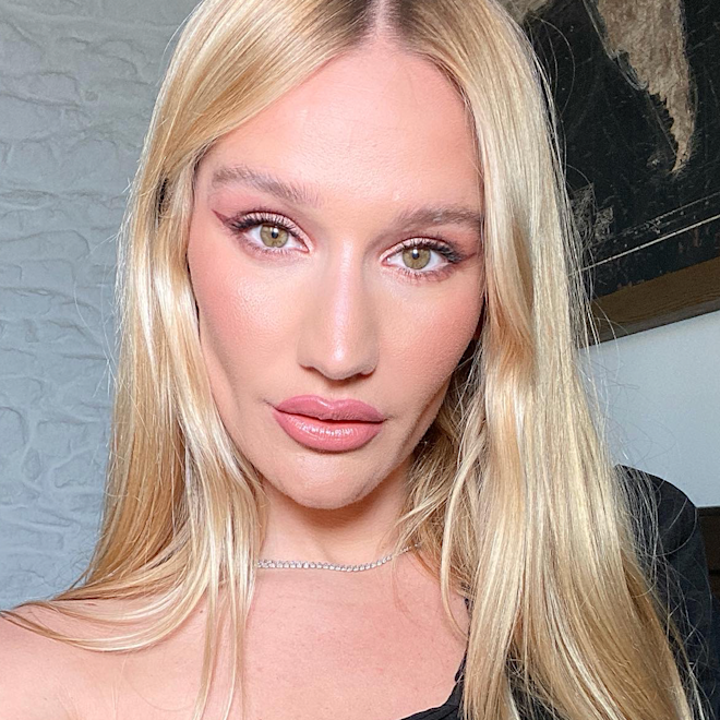 Sofia Tilbury Confidence Boosting Makeup Kit look Sofia Tilbury wearing light pink eye makeup with soft bronzer and nude pink matte lipstick for a soft, everyday glam look.