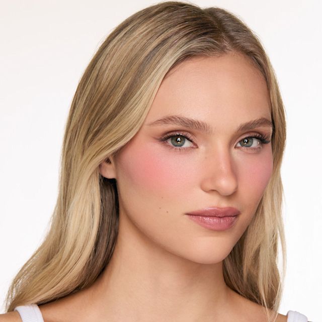 Transition Blush Look Fair Medium Skin Pillow Talk Medium