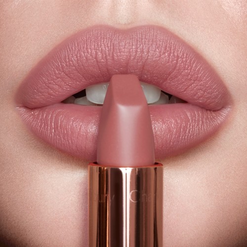 2D Lips to 3D Lips?! How to Make Lips Look POUTIER? Easy Step by