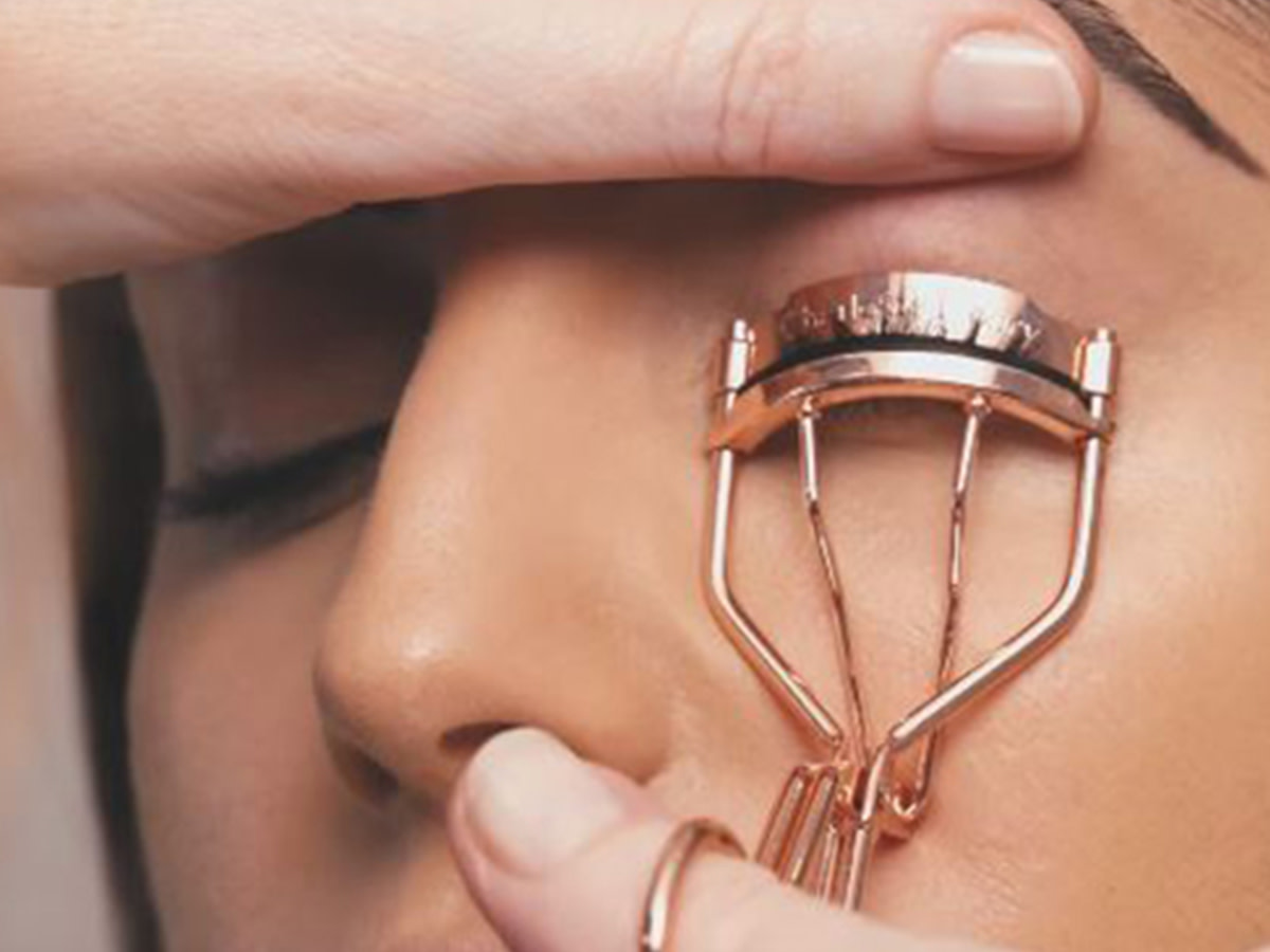 Your Stepbystep Guide On How To Use An Eyelash Curler Charlotte Tilbury