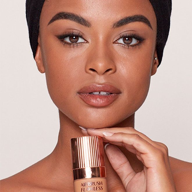 Airbrush Flawless Foundation 12 Cool Model Airbrush Flawless Foundation 12 Cool Model