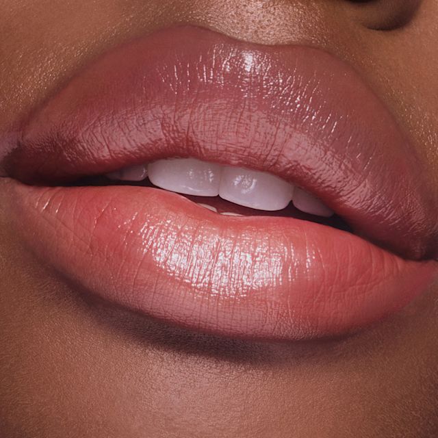 Long-lasting lip colour Pillow Talk Blush Balm Lip Tint