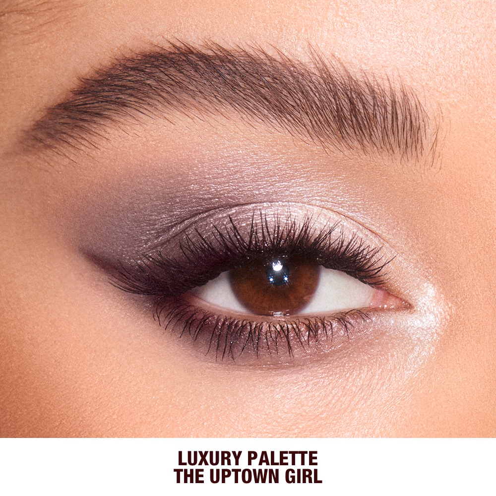 Luxury Eye Palette in Uptown Girl close up