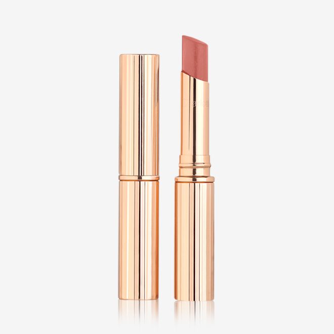 Glow Kiss Lipstick Packshot Glow Kiss Lipstick Packshot
