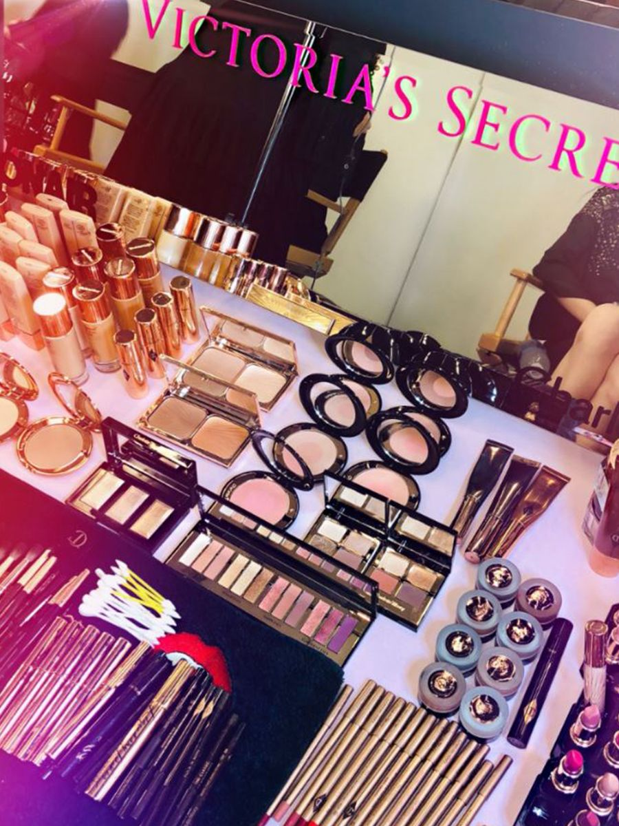 Kit de maquillaje Victoria's Secret x Charlotte Tilbury