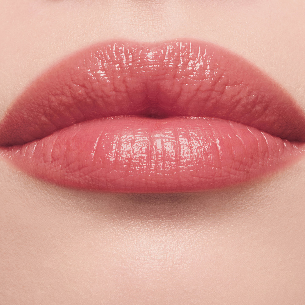 Pillow Talk Blush Balm Lip Tint - Blushed Rose Model