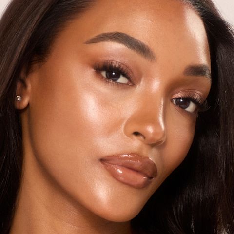 Jourdan Dunn wearing Unreal Skin Sheer Glow Tint foundation that suits their skin type