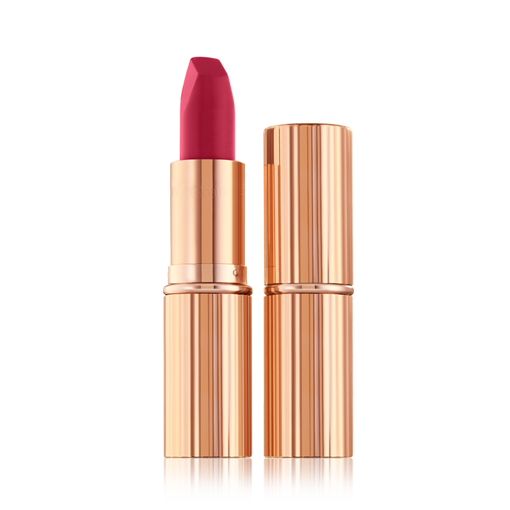 the-queen-packshot-open-and-closed