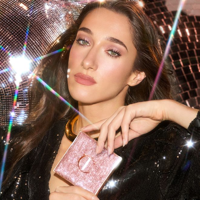 INSTANT LOOK IN A PALETTE - ICON BABY FAIR MODEL INSTANT LOOK IN A PALETTE - ICON BABY FAIR MODEL