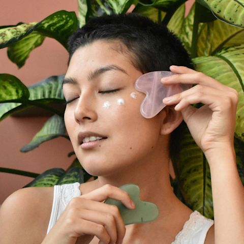 FACE YOGA GUA SHA