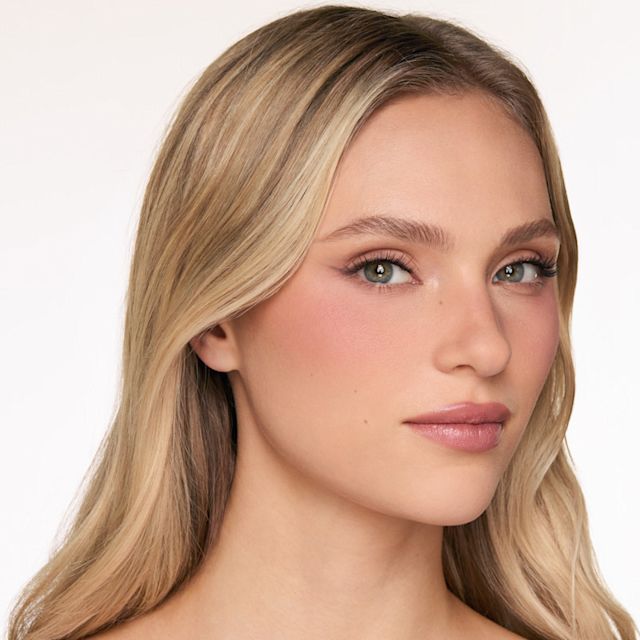 Anti blush makeup look fair skin Naughty Talk