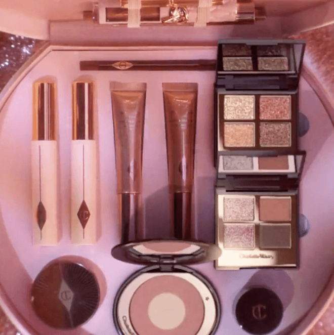 Pillow Talk Dreams Come True: Full Size Pink Makeup Gift Vault