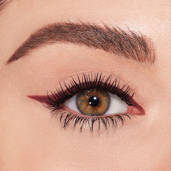 Pillow Talk Push Up Eye Kit on medium skintone model Pillow Talk Push Up Eye Kit on medium skintone model