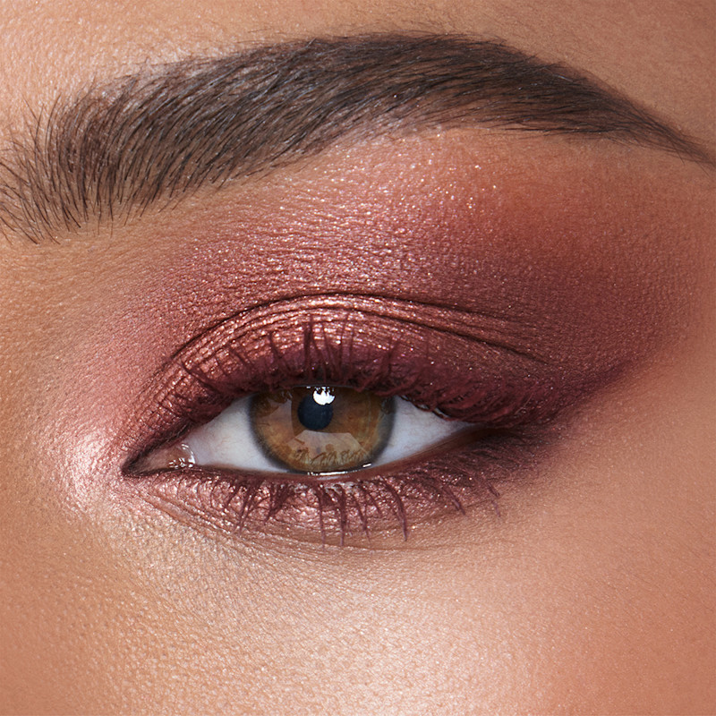 Pillow Talk Dreams Luxury Palette on tan/deep skin