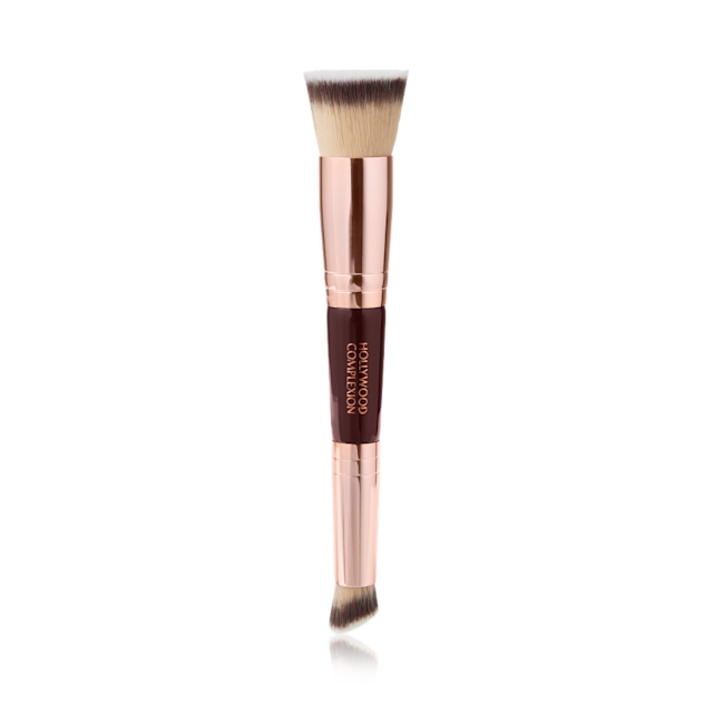 Hollywood-Complexion-Brush-A-Packshot-Reflection