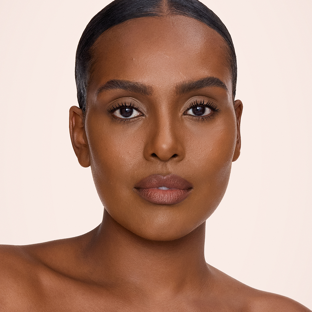 Airbrush Flawless Concealer - 12.5 Tan-Deep model after