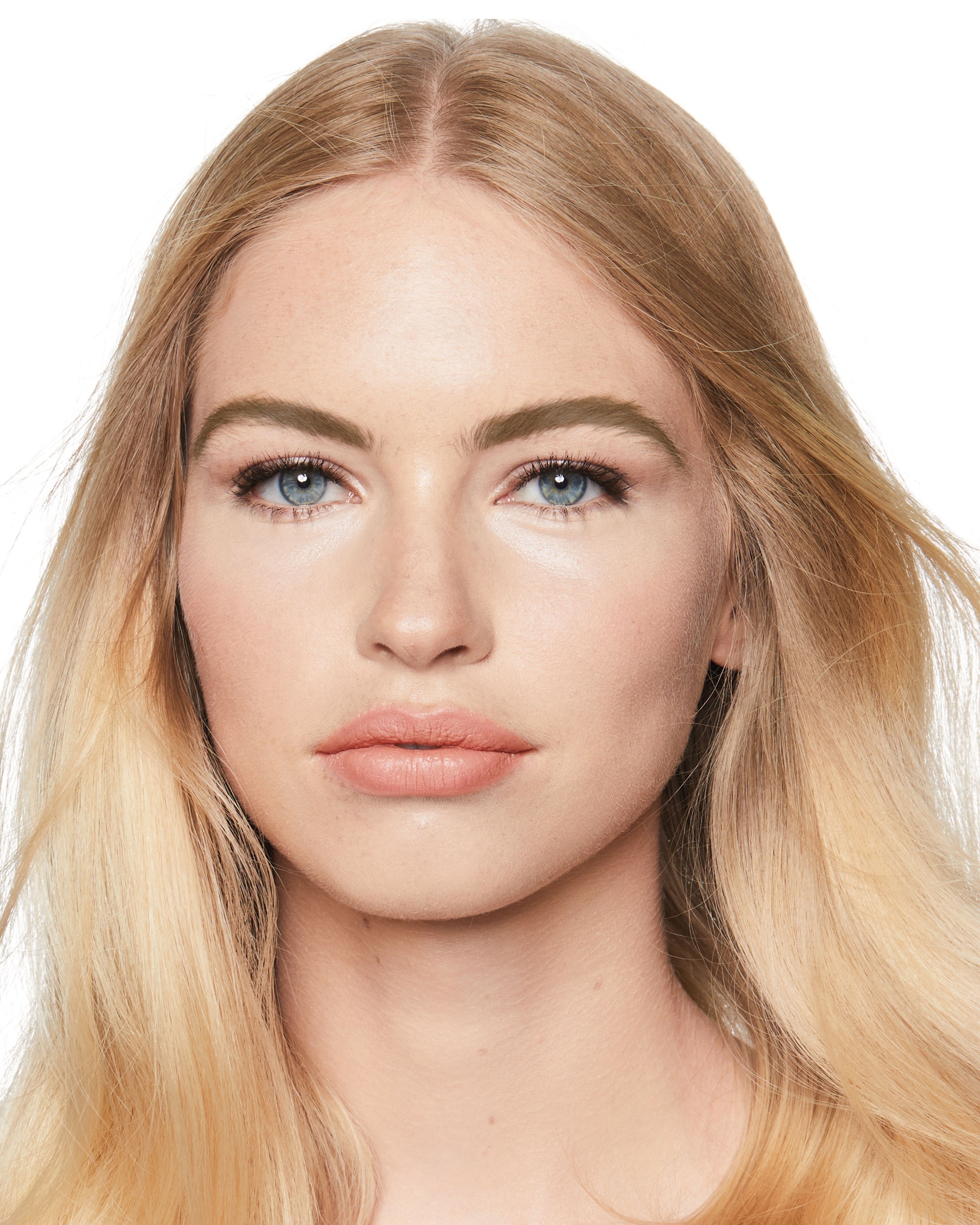 Flawless Defined Brows In Medium Charlotte Tilbury