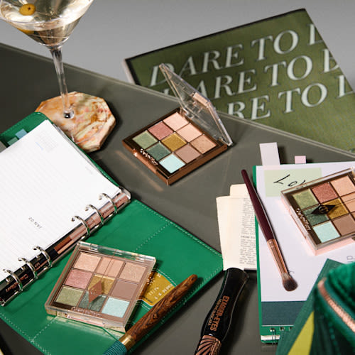 Emerald Effect green eyeshadow palette