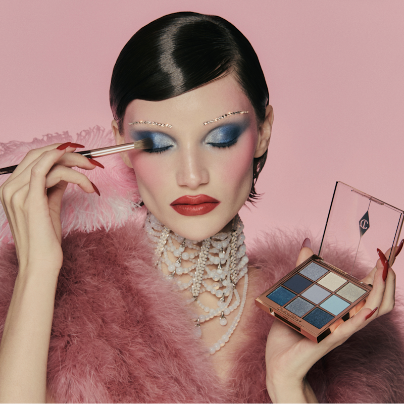 Tutoriel maquillage showgirl