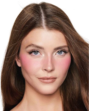 UNREAL BLUSH - PINKY GLOW - MODEL 3