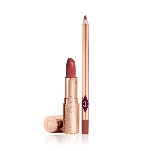 An open lip liner pencil in a peachy-pink shade and an open lipstick in a salmon-pink colour in a gold-coloured tube.