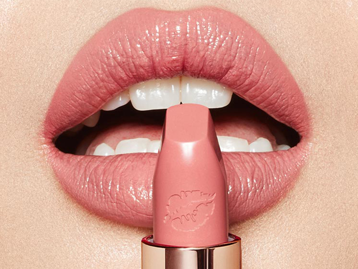 mac everyday lipstick for office elderly lady