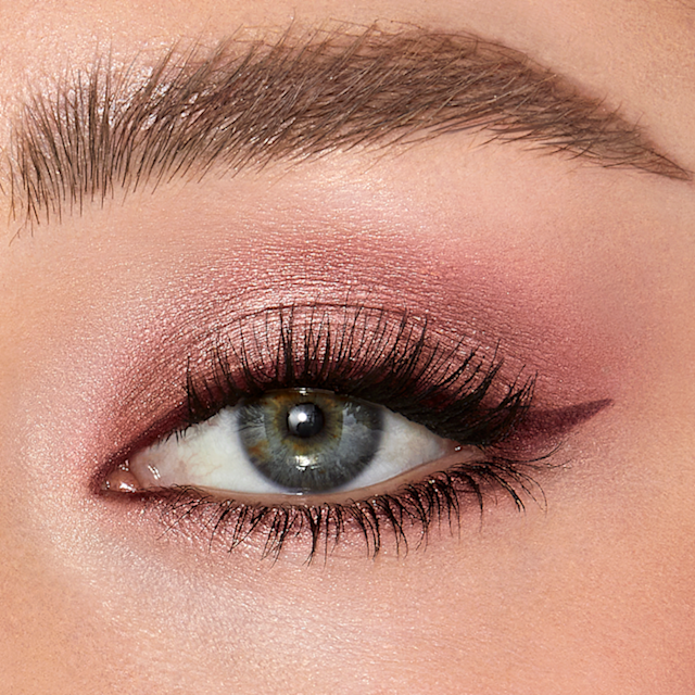 Light Spring eyeshadow palette Pillow Talk