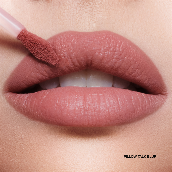 Pillow Talk Blur lip close up