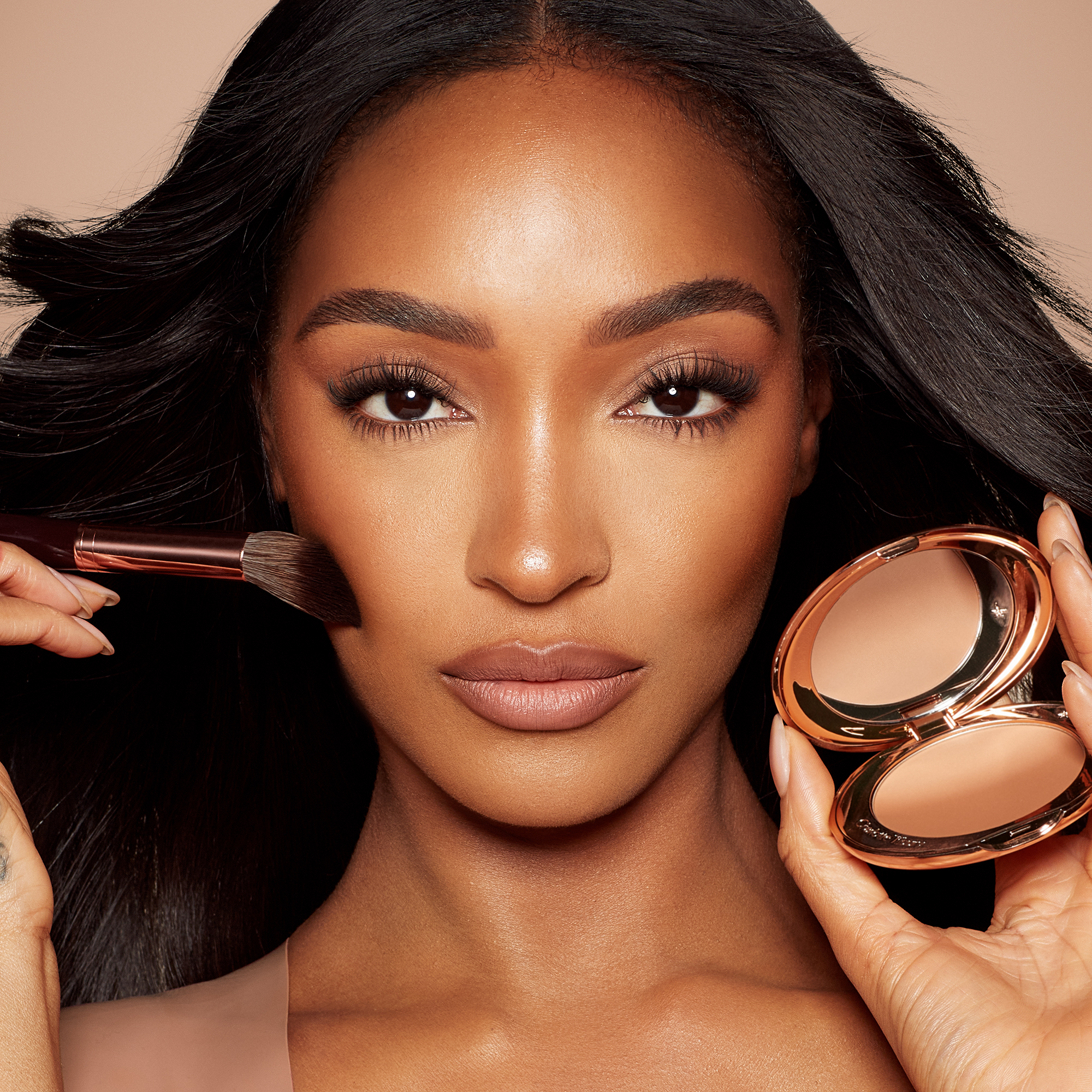 Jordan Dunn wearing Airbrush Flawless Finish Powder