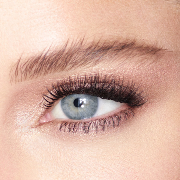 Eyes to Mesmerise Champagne eye close up